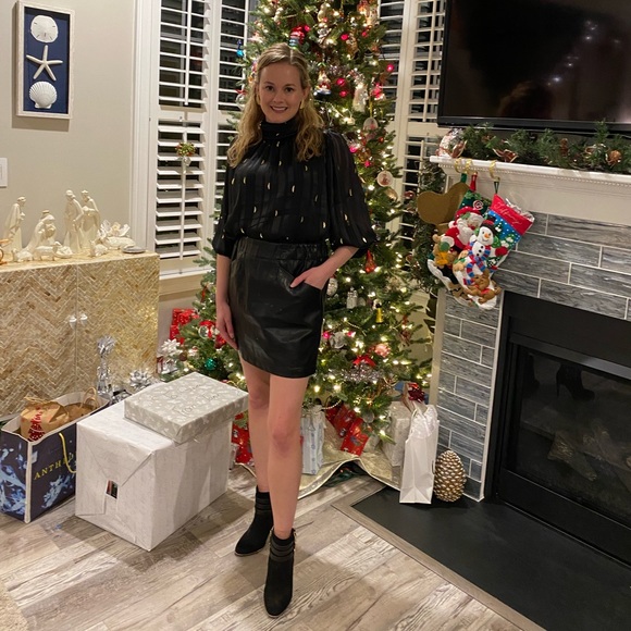 Meet your Posh Ambassador, Tiffany Rose! - Picture 4 of 6